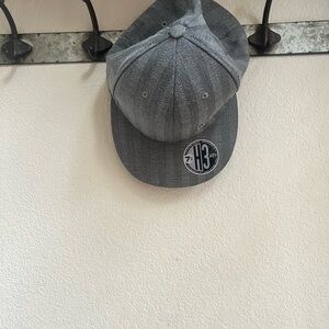 Stylish Gray Men's Cap with Logo